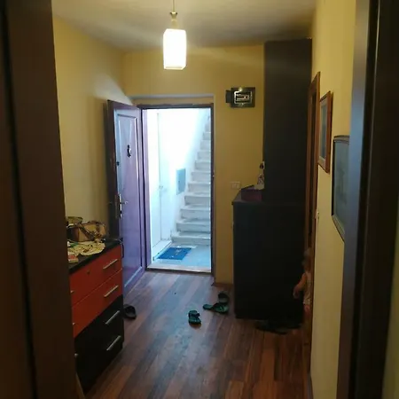 Fatjon Kalaj Apartamento *